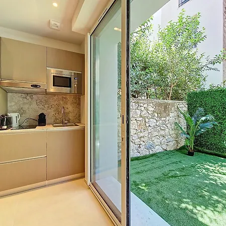 Nestor&jeeves -jardin Terracotta- Terrace, Ac, Walk To Appartement *